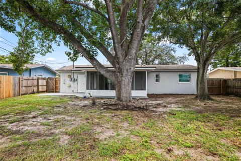 House in Dunedin, Florida 3 bedrooms, 90.58 sq.m. № 2344856 - photo 29