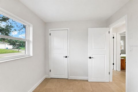 House in Dunedin, Florida 3 bedrooms, 90.58 sq.m. № 2344856 - photo 21