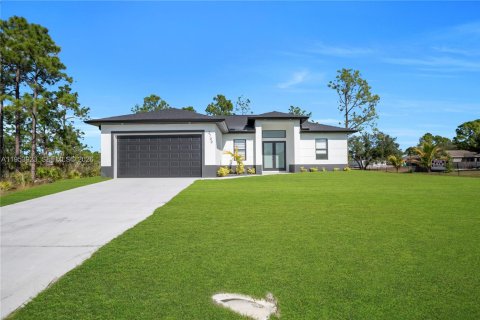 Casa en venta en Lehigh Acres, Florida, 3 dormitorios, 151.43 m2 № 2008053 - foto 4