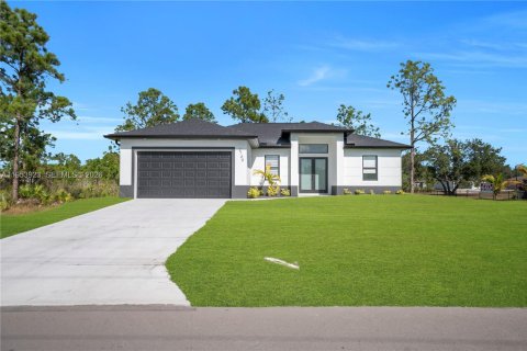 Casa en venta en Lehigh Acres, Florida, 3 dormitorios, 151.43 m2 № 2008053 - foto 6