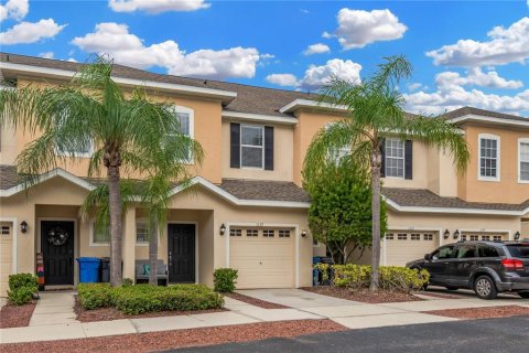 Townhouse in Tampa, Florida 3 bedrooms, 140.56 sq.m. № 2386603 - photo 29