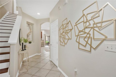 Townhouse in Tampa, Florida 3 bedrooms, 140.56 sq.m. № 2386603 - photo 3