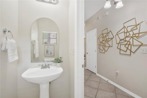 Townhouse in Tampa, Florida 3 bedrooms, 140.56 sq.m. № 2386603 - photo 10