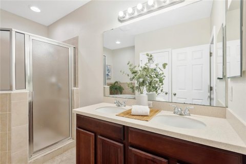 Townhouse in Tampa, Florida 3 bedrooms, 140.56 sq.m. № 2386603 - photo 21
