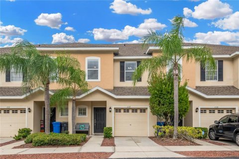 Townhouse in Tampa, Florida 3 bedrooms, 140.56 sq.m. № 2386603