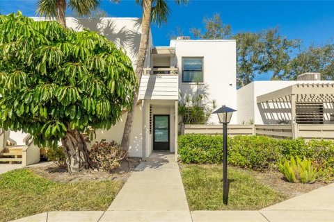 Copropriété à vendre à Bradenton, Floride: 2 chambres, 121.14 m2 № 1530151 - photo 1