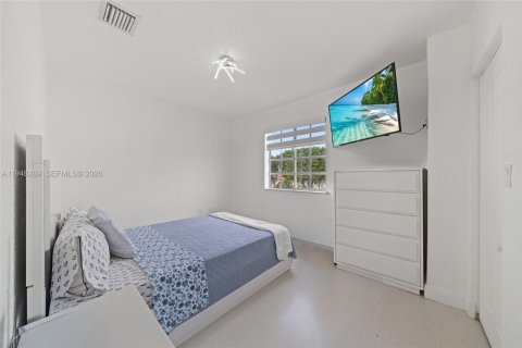 Touwnhouse à vendre à Miami, Floride: 2 chambres, 104.98 m2 № 2004334 - photo 21