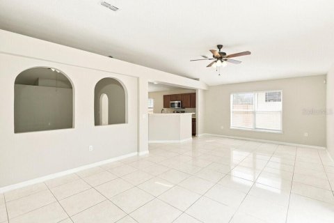 House in Kissimmee, Florida 3 bedrooms, 174.1 sq.m. № 2395848 - photo 7