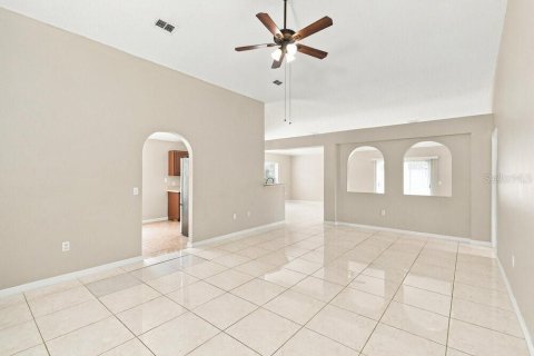 House in Kissimmee, Florida 3 bedrooms, 174.1 sq.m. № 2395848 - photo 4