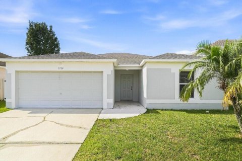 House in Kissimmee, Florida 3 bedrooms, 174.1 sq.m. № 2395848