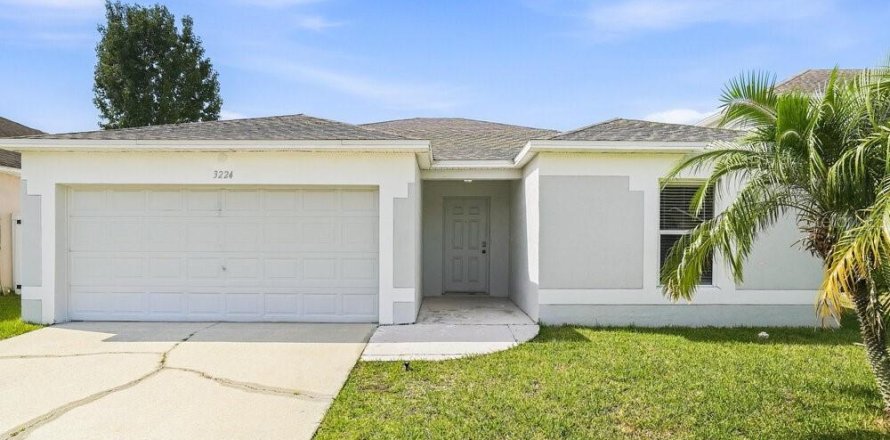 House in Kissimmee, Florida 3 bedrooms, 174.1 sq.m. № 2395848