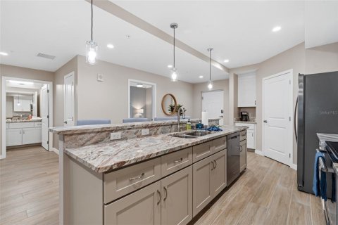 Condominio en venta en Cape Coral, Florida, 2 dormitorios, 136.19 m2 № 1677569 - foto 12