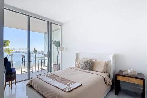 Condo in Miami, Florida, 2 bedrooms  № 1859152 - photo 26