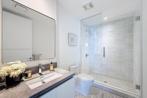 Condo in Miami, Florida, 2 bedrooms  № 1859152 - photo 14