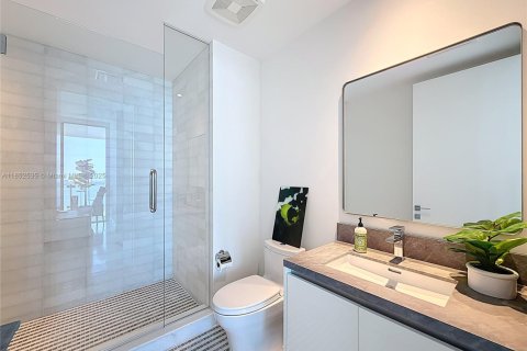 Condo in Miami, Florida, 2 bedrooms  № 1859152 - photo 28