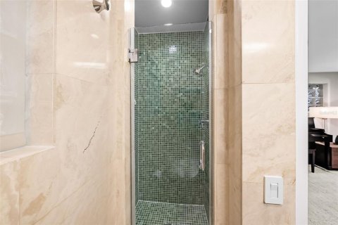 Condo in Tampa, Florida, 3 bedrooms № 2347095 - photo 17