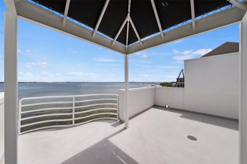 Condo in Tampa, Florida, 3 bedrooms № 2347095 - photo 7