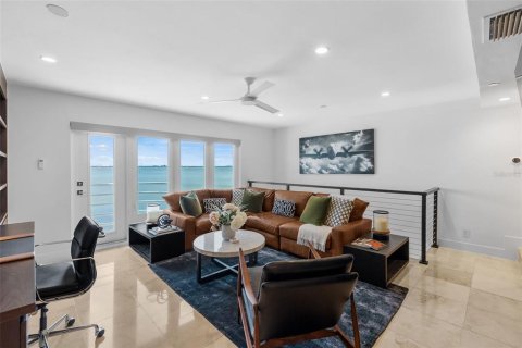 Condo in Tampa, Florida, 3 bedrooms № 2347095 - photo 18