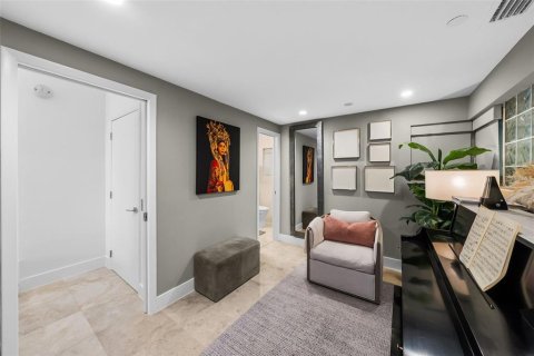 Condo in Tampa, Florida, 3 bedrooms № 2347095 - photo 15