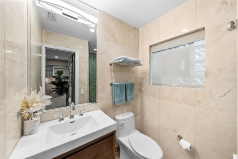 Condo in Tampa, Florida, 3 bedrooms № 2347095 - photo 16