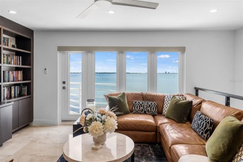 Condo in Tampa, Florida, 3 bedrooms № 2347095 - photo 20