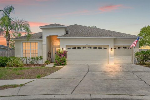 Casa en venta en Spring Hill, Florida, 4 dormitorios, 211.07 m2 № 1667171 - foto 1