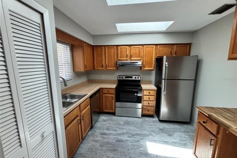 Villa ou maison à louer à Deltona, Floride: 3 chambres, 135.64 m2 № 2322503 - photo 6