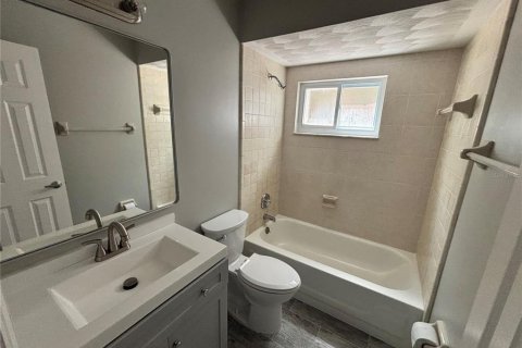 Villa ou maison à louer à Deltona, Floride: 3 chambres, 135.64 m2 № 2322503 - photo 15