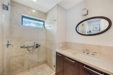 Adosado en venta en Bay Harbor Islands, Florida, 3 dormitorios, 156.08 m2 № 1178926 - foto 12