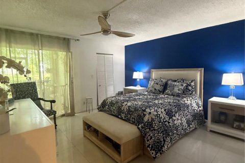 Condo in Coconut Creek, Florida, 2 bedrooms № 1960608 - photo 26