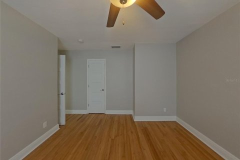 Casa en alquiler en Saint Petersburg, Florida, 3 dormitorios, 135.45 m2 № 1911013 - foto 12