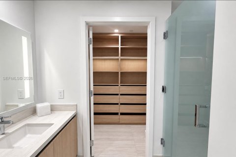 Copropriété à louer à North Miami, Floride: 1 chambre № 2405861 - photo 10