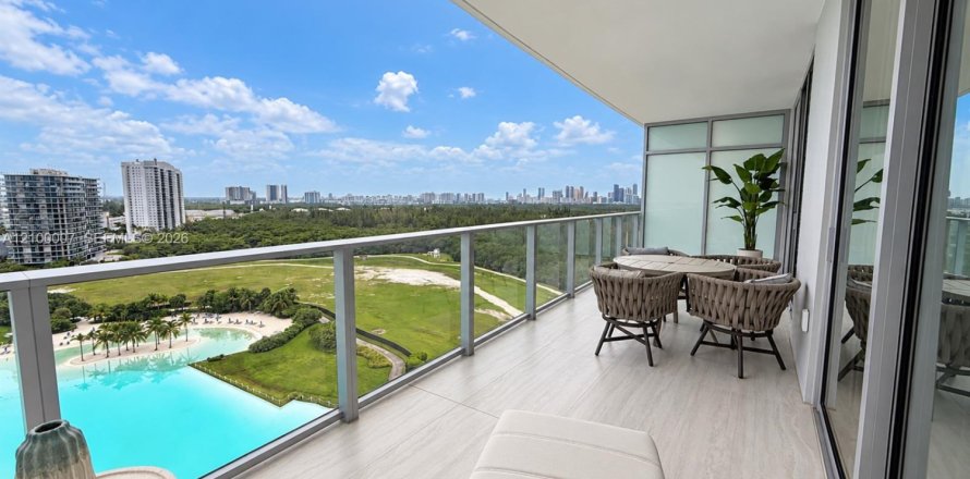 Condo à North Miami, Floride, 1 chambre  № 2405861