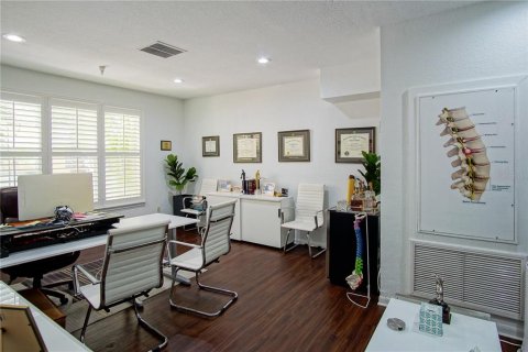 Immobilier commercial à vendre à Orlando, Floride: 146.32 m2 № 1901717 - photo 7