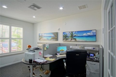 Immobilier commercial à vendre à Orlando, Floride: 146.32 m2 № 1901717 - photo 3