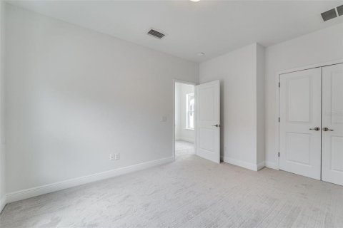 House in Tampa, Florida 3 bedrooms, 146.79 sq.m. № 1831258 - photo 27