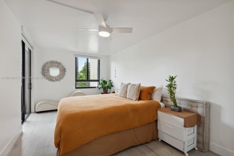 Copropriété à vendre à Key Biscayne, Floride: 2 chambres, 159.33 m2 № 1979639 - photo 14