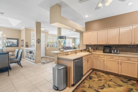 House in Land O' Lakes, Florida 3 bedrooms, 184.69 sq.m. № 1786688 - photo 21