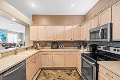 House in Land O' Lakes, Florida 3 bedrooms, 184.69 sq.m. № 1786688 - photo 16