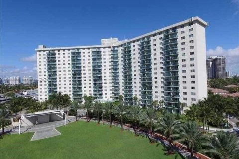 Copropriété à louer à Sunny Isles Beach, Floride: 1 chambre № 2180571 - photo 11