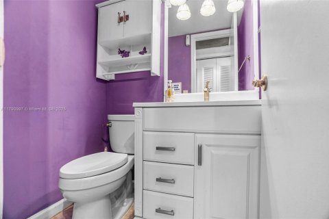 Condo in West Palm Beach, Florida, 1 bedroom  № 1890057 - photo 13