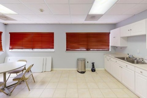 Commercial property in Sarasota, Florida 549.8 sq.m. № 1688540 - photo 30