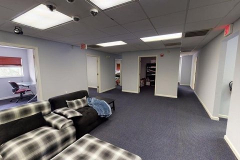 Commercial property in Sarasota, Florida 549.8 sq.m. № 1688540 - photo 27
