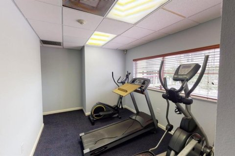 Propiedad comercial en venta en Sarasota, Florida, 549.8 m2 № 1688540 - foto 11