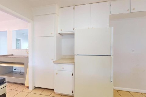 House in Inverness, Florida 2 bedrooms, 140.28 sq.m. № 2217268 - photo 8