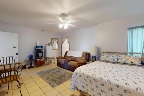 House in Inverness, Florida 2 bedrooms, 140.28 sq.m. № 2217268 - photo 16