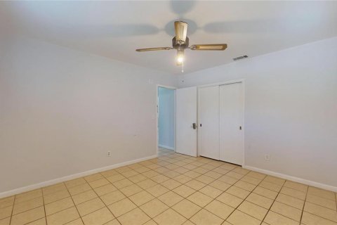 House in Inverness, Florida 2 bedrooms, 140.28 sq.m. № 2217268 - photo 24