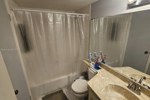 Adosado en alquiler en Miami, Florida, 3 dormitorios, 124.49 m2 № 1953731 - foto 6