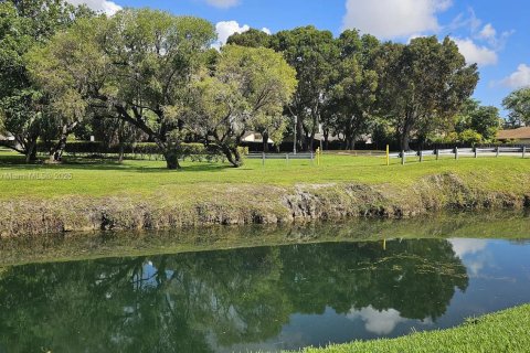 Adosado en alquiler en Miami, Florida, 3 dormitorios, 124.49 m2 № 1953731 - foto 14