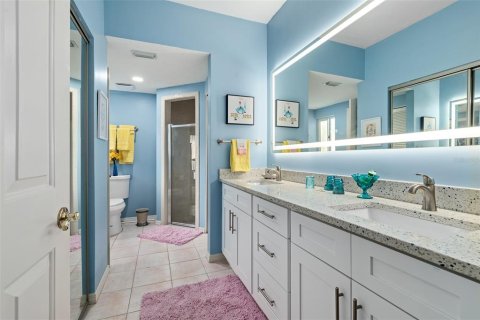 Condo in Ormond Beach, Florida, 2 bedrooms № 2205524 - photo 30